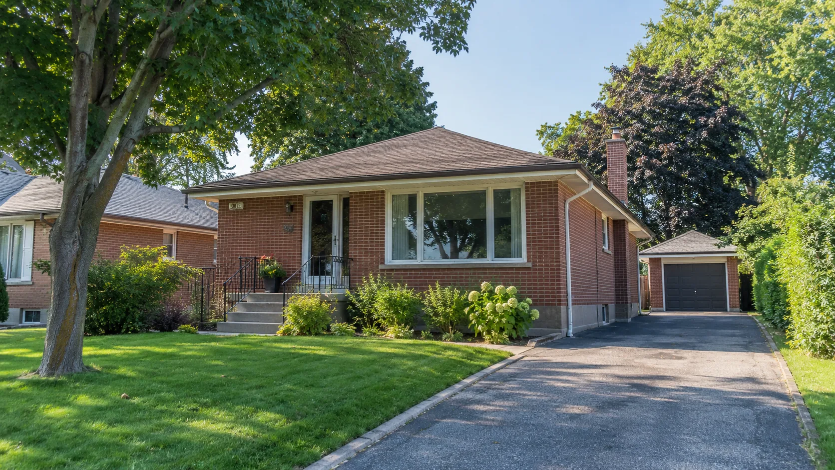 Postwar bungalow home in a Scarborough neighbourhood